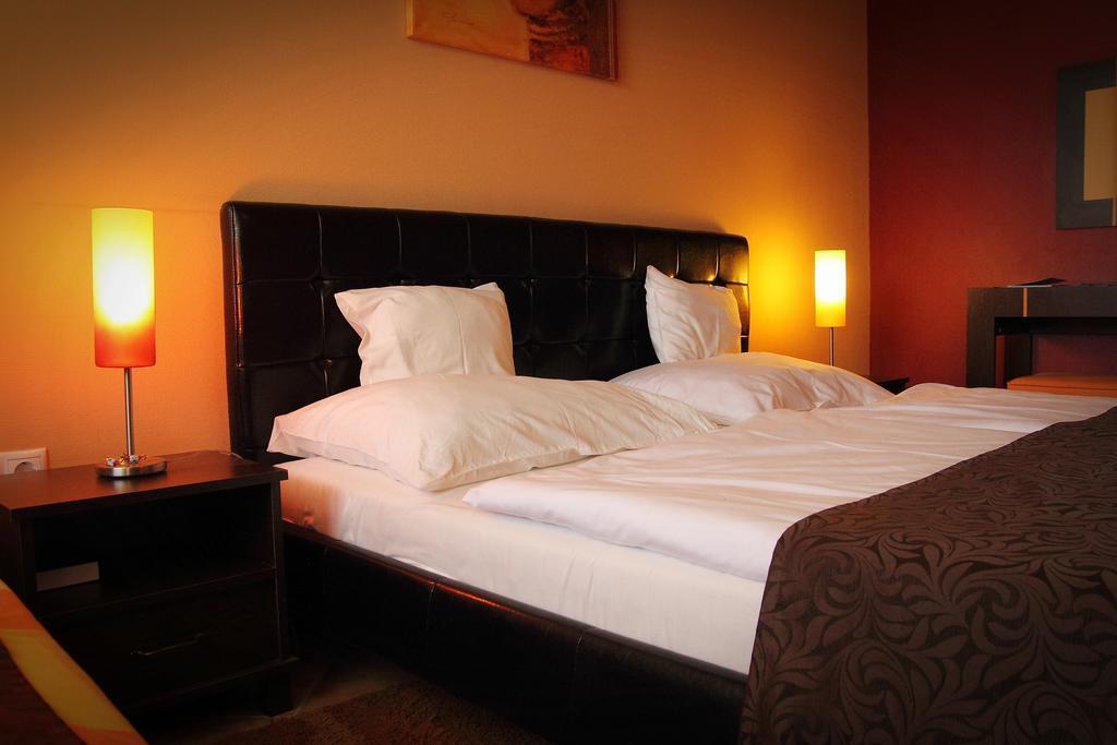 Bajor Panzio Buek-Buekfuerdo, Adults Friendly 12 Plus Zimmer foto